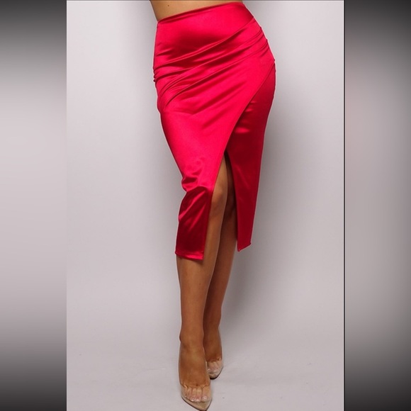 WOMEN’S ASYMMETRICAL SILKY SKIRT RUBY - Picture 1 of 3